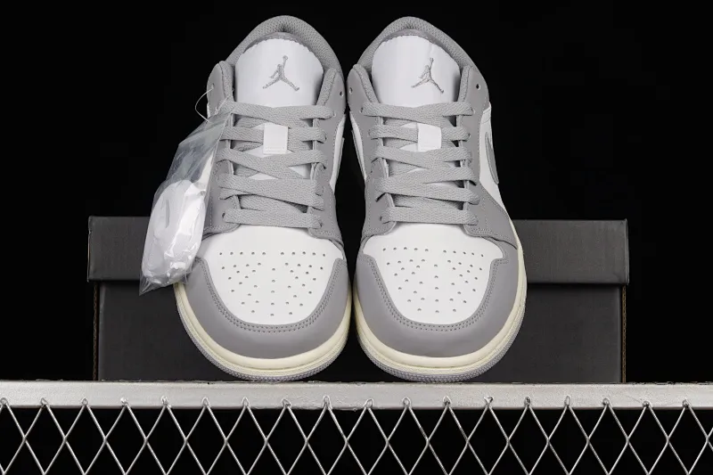 All categories Air Jordan Jordan series basketball shoes Air Jordan 1 Low Air Jordan 1 Low "Vintage Grey" AJ Joe 1 white gray 553558-053